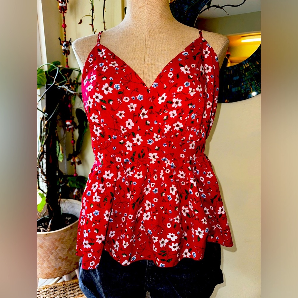 Ref and white floral cami top